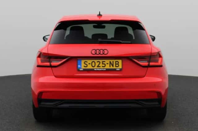 Audi A1 (2023) thumbnail 5