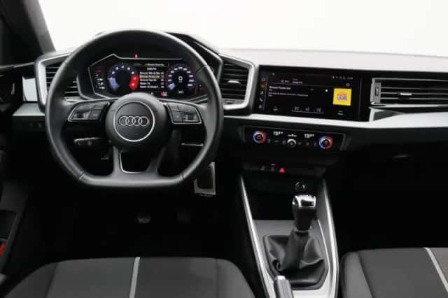 Audi A1 (2023) thumbnail 7