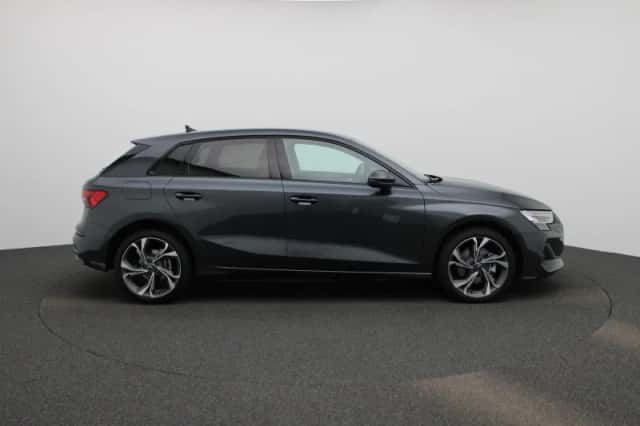 Audi A3 (2025) thumbnail 6