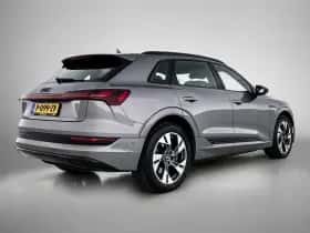 Audi e-tron thumbnail 5