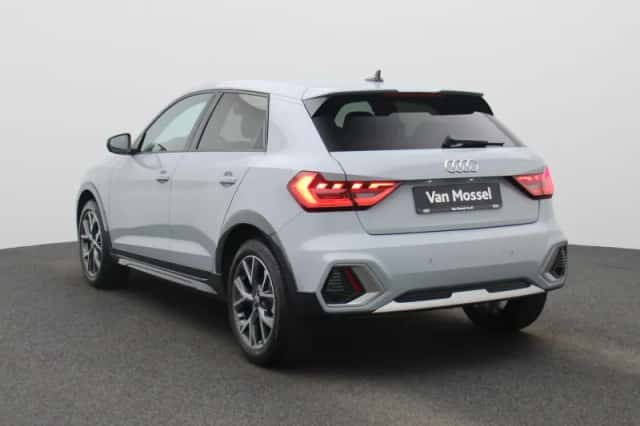 Audi A1 (2025) thumbnail 3