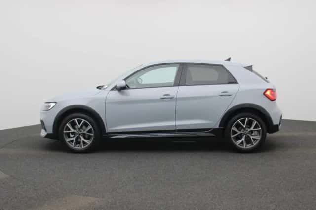 Audi A1 (2025) thumbnail 4