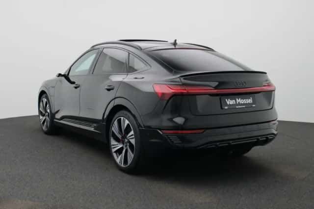 Audi Q8 (2025) thumbnail 3