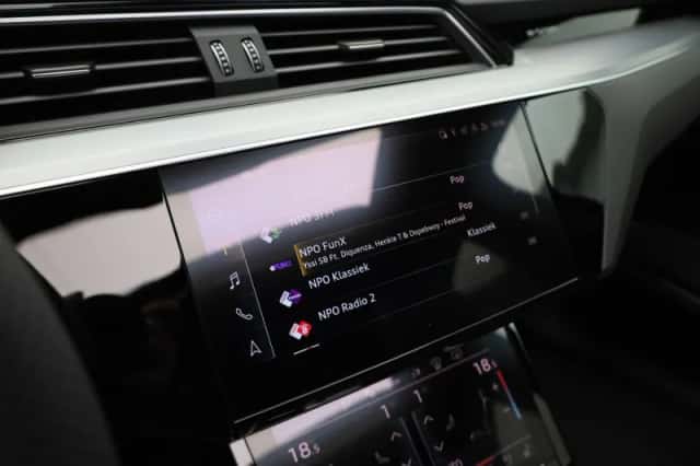 Audi Q8 (2025) thumbnail 33