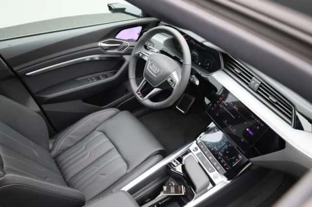 Audi Q8 (2025) thumbnail 43