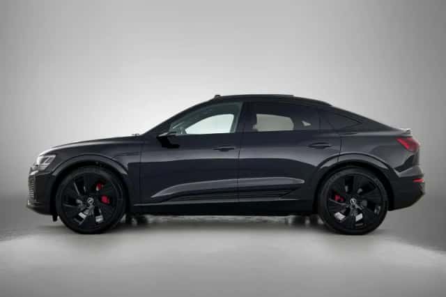 Audi Q8 (2025) thumbnail 3