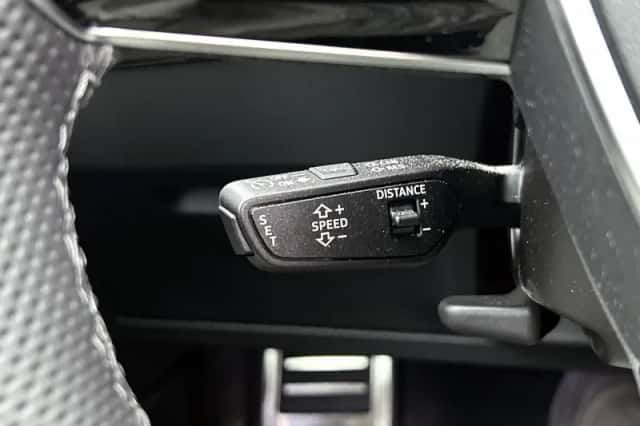 Audi Q8 (2025) thumbnail 6