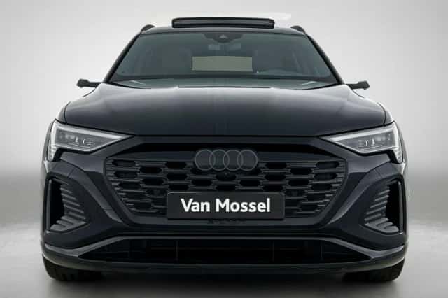 Audi Q8 (2025) thumbnail 2