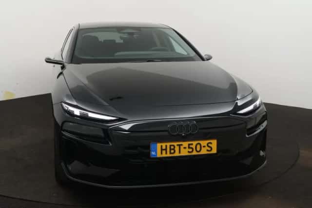 Audi A6 (2025) thumbnail 2