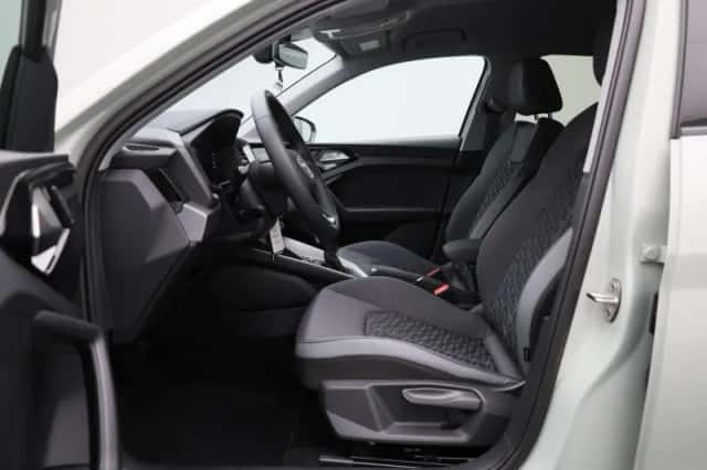 Audi A1 (2025) thumbnail 11