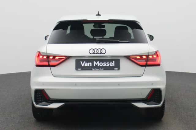 Audi A1 (2025) thumbnail 5