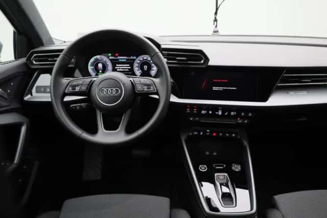 Audi A3 (2025) thumbnail 7