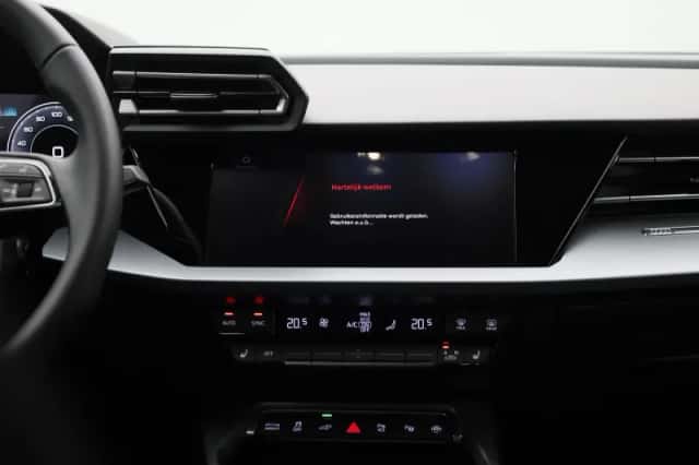 Audi A3 (2025) thumbnail 9