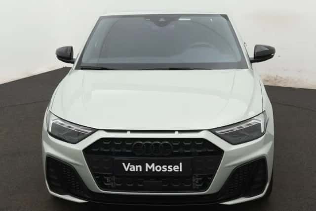 Audi A1 (2024) thumbnail 2