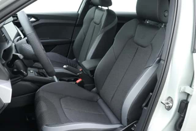Audi A1 (2024) thumbnail 7