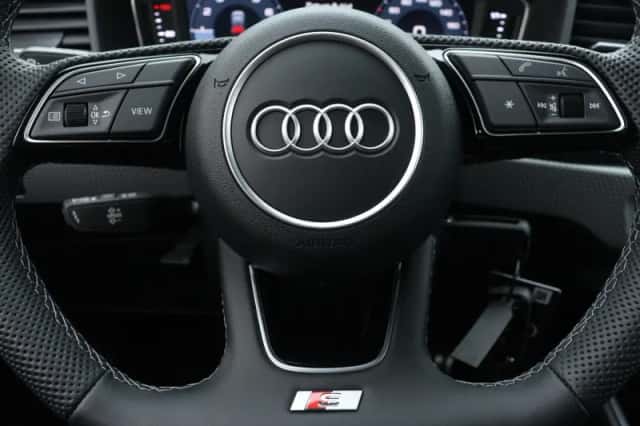 Audi A1 (2024) thumbnail 9