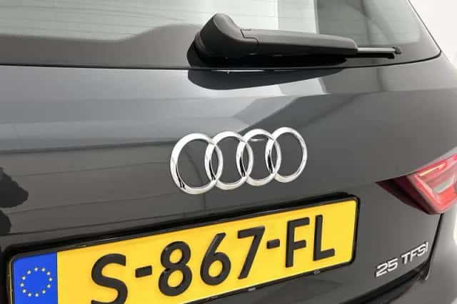 Audi A1 (2022) thumbnail 8