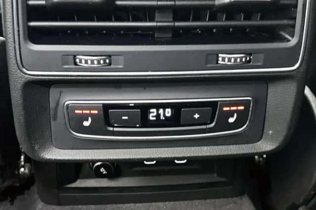 Audi Q8 (2023) thumbnail 9