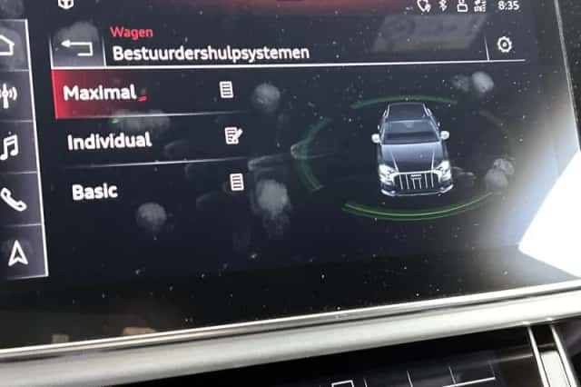 Audi Q8 (2023) thumbnail 10