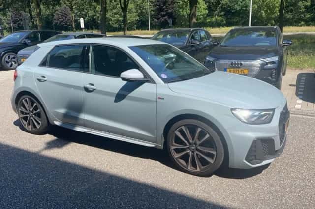 Audi A1 (2024) thumbnail 3