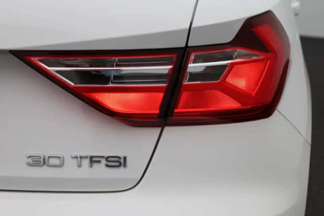 Audi A1 (2023) thumbnail 10