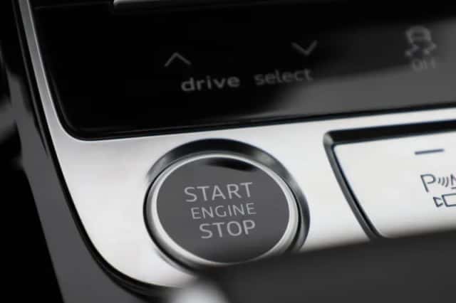 Audi A8 (2024) thumbnail 24