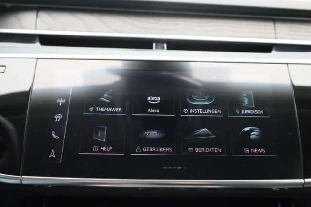 Audi A8 (2024) thumbnail 32
