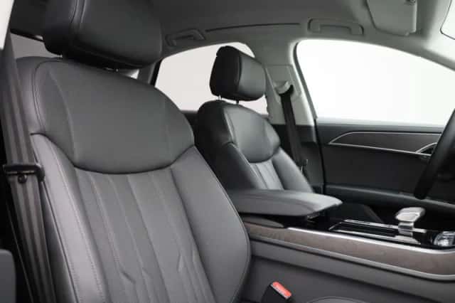 Audi A8 (2024) thumbnail 46