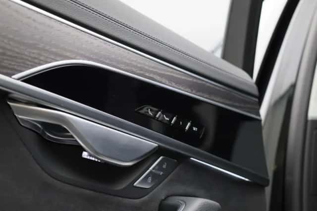 Audi A8 (2024) thumbnail 50