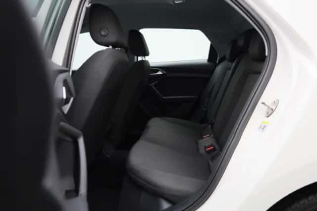 Audi A1 (2025) thumbnail 12
