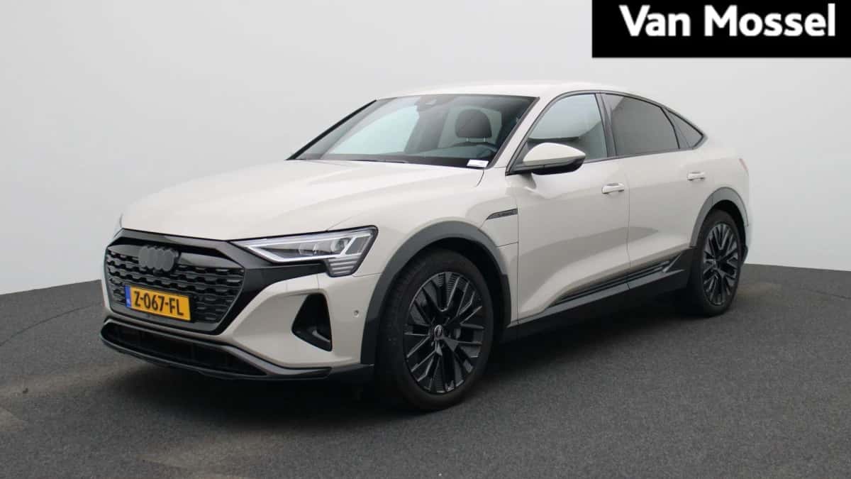 Audi Q8 — foto 1