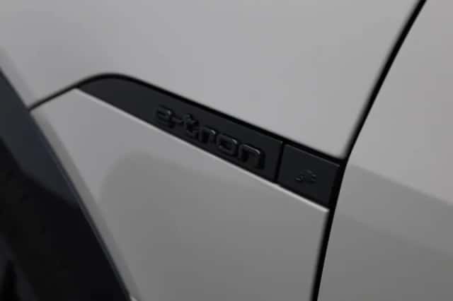 Audi Q8 (2024) thumbnail 15