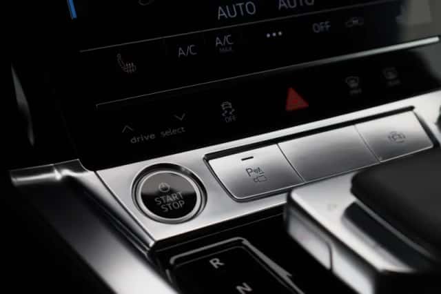 Audi Q8 (2024) thumbnail 21