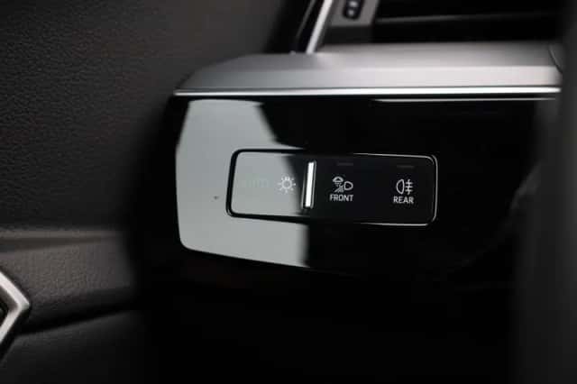 Audi Q8 (2024) thumbnail 25