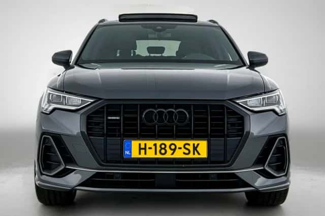 Audi Q3 (2020) thumbnail 2