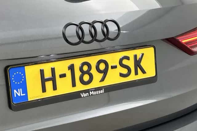 Audi Q3 (2020) thumbnail 6