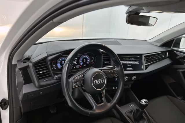 Audi A1 (2019) thumbnail 12