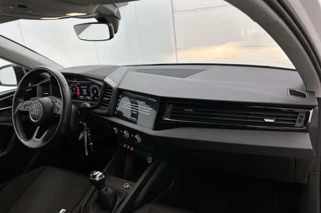 Audi A1 (2019) thumbnail 16