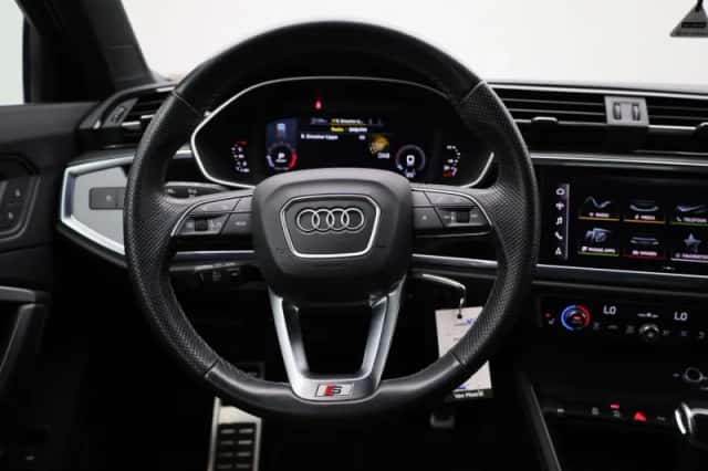 Audi Q3 (2023) thumbnail 13