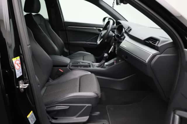 Audi Q3 (2023) thumbnail 37