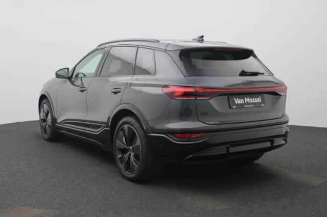Audi Q6 e-tron (2025) thumbnail 2