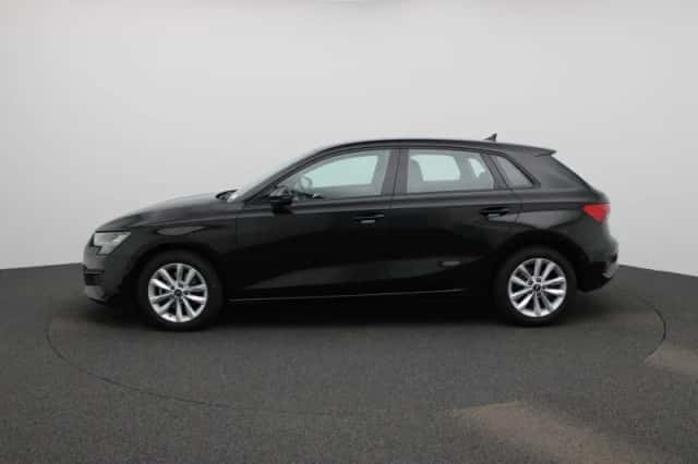 Audi A3 (2024) thumbnail 4