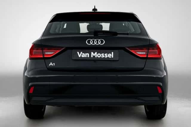 Audi A1 (2025) thumbnail 3