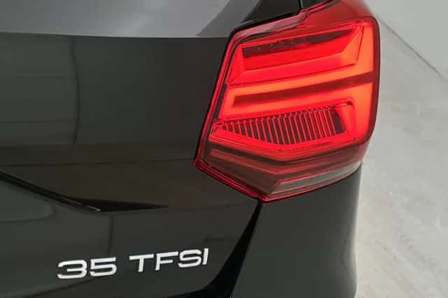 Audi Q2 (2019) thumbnail 9