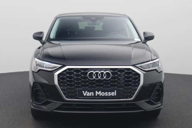 Audi Q3 (2024) thumbnail 2