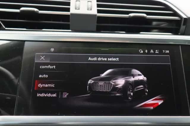 Audi Q3 (2024) thumbnail 26
