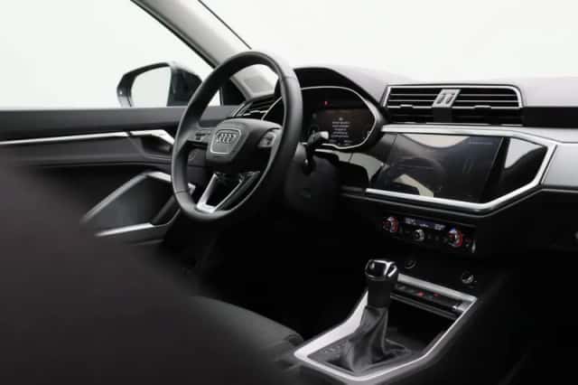 Audi Q3 (2024) thumbnail 32