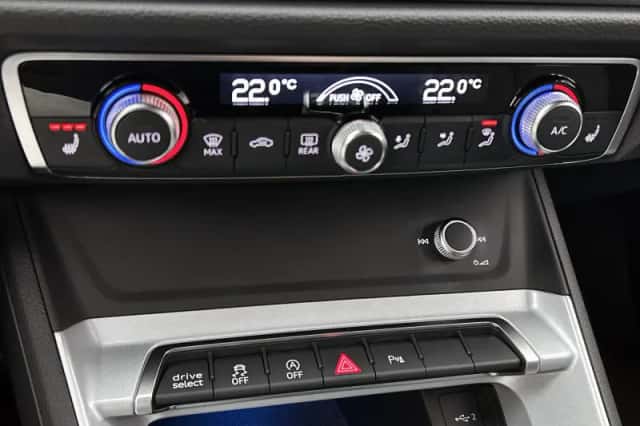 Audi Q3 (2022) thumbnail 23
