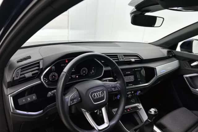 Audi Q3 (2022) thumbnail 10