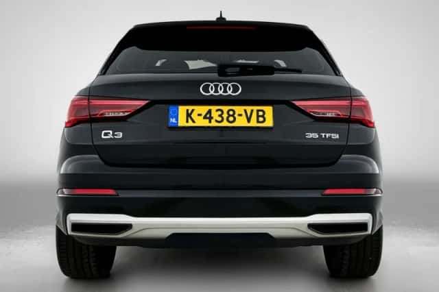 Audi Q3 (2021) thumbnail 4